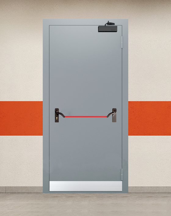 Противопожарная однопольная серая дверь EI 90 с ручкой антипаника, узким отбойником