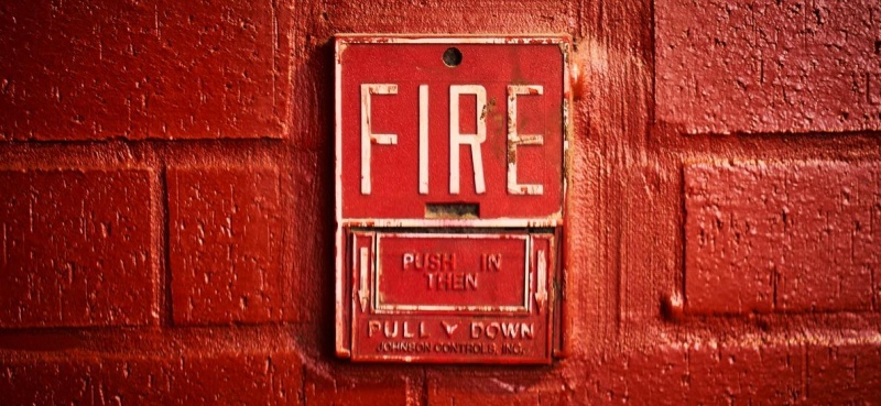 Противодымные двери: требования, маркировка, классификация